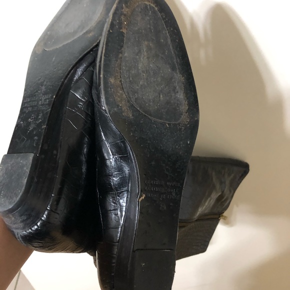 Boots - Picture 3 of 9